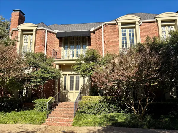 4 Hallshire Court, Dallas, TX 75225