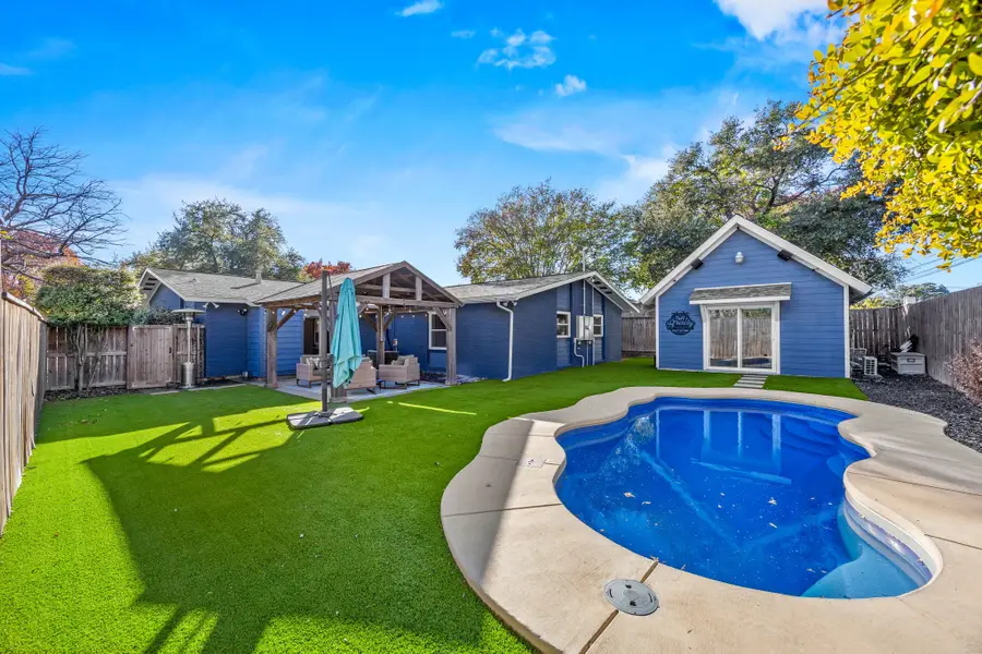 820 Melrose Drive, Richardson, TX 75080 - Image #3