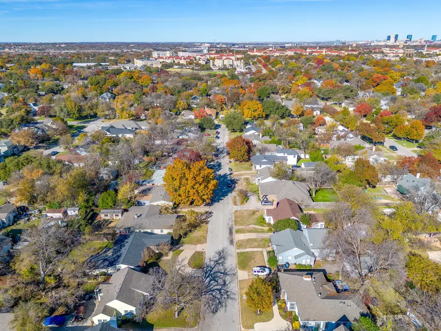 3612 Winston Road, Fort Worth, TX 76109 - Image #2