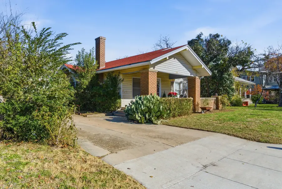 203 E Oak Street, Weatherford, TX 76086 - Image #3