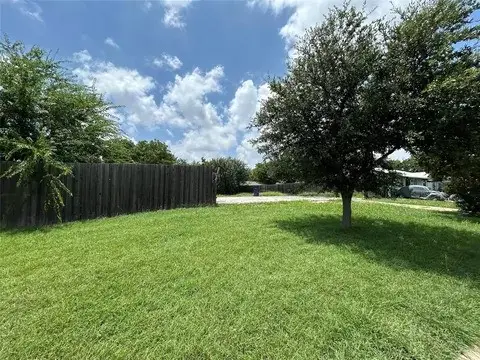3825 Williamsburg Drive, Garland, TX 75043 - Image #2