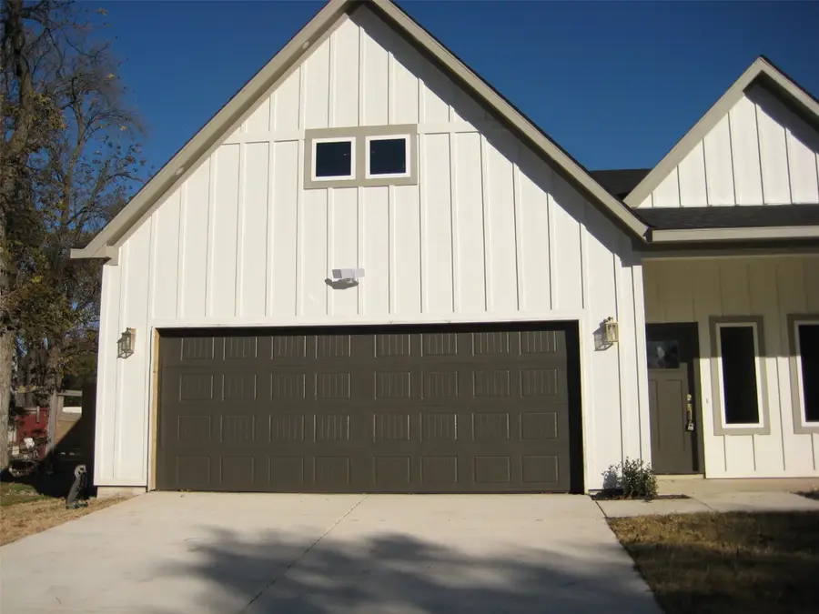 1833 Edna Street #A-B, Arlington, TX 76010 - Image #2