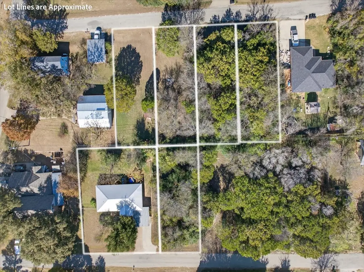 1706 Hitching Post Road, Granbury, TX 76049 - Image #1