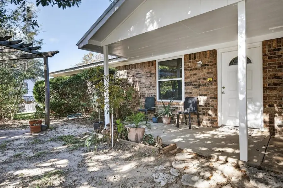 1706 Hitching Post Road, Granbury, TX 76049 - Image #3