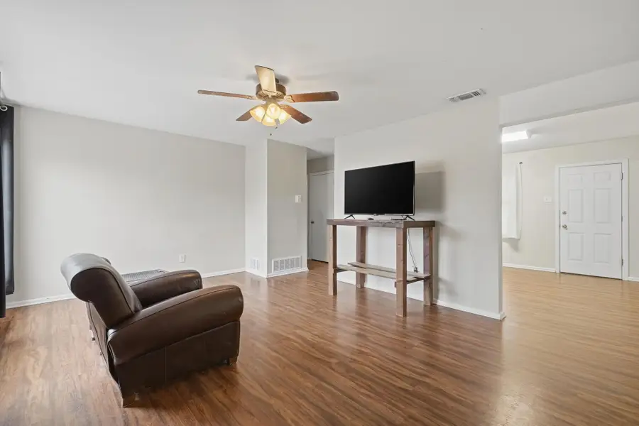 1325 S San Jose Drive, Abilene, TX 79605 - Image #2