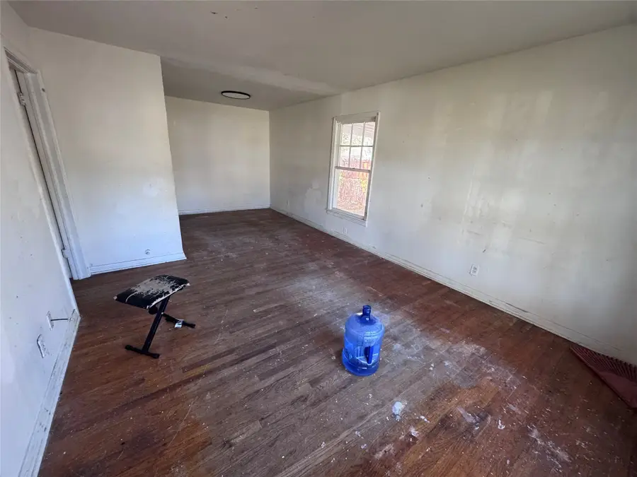 4111 Mcneil Street, Dallas, TX 75227 - Image #2