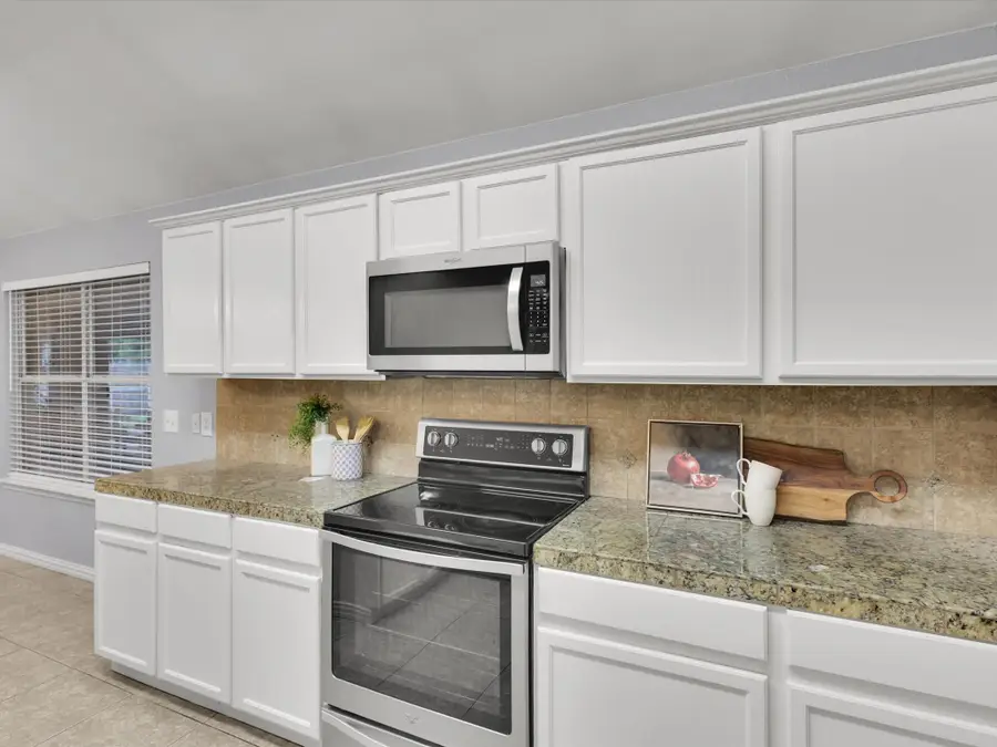 8421 Ranch Hand Trail, Fort Worth, TX 76131 - Image #3