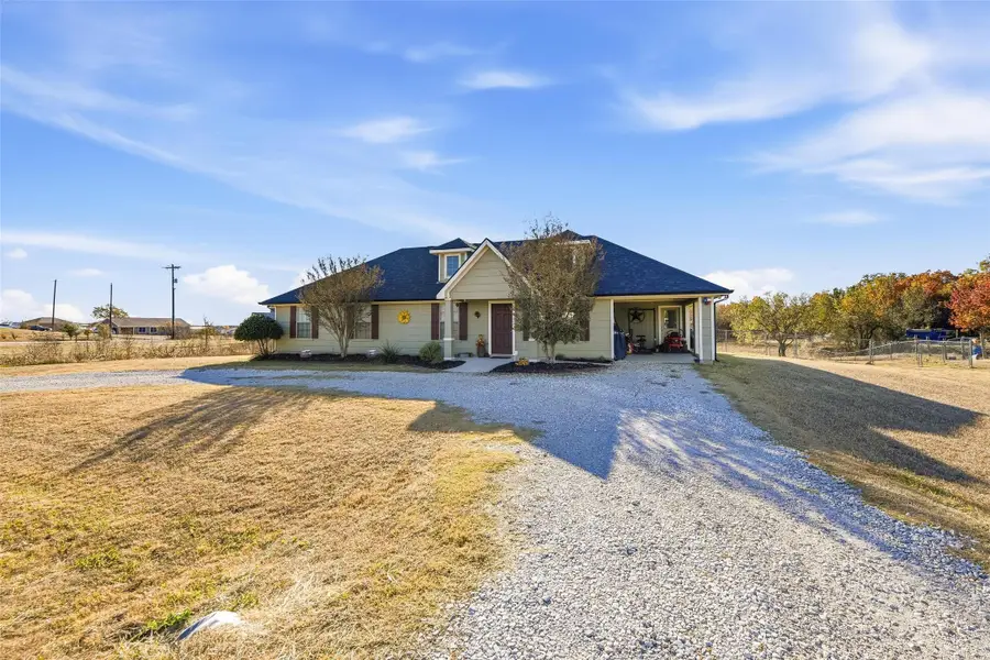 103 Toowoomba Lane, Weatherford, TX 76085 - Image #3