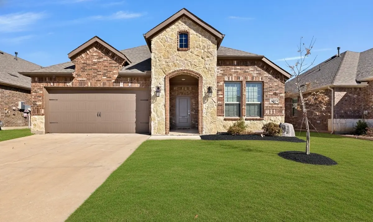 10407 Twisting Springs Drive, Aubrey, TX 76227 - Image #1