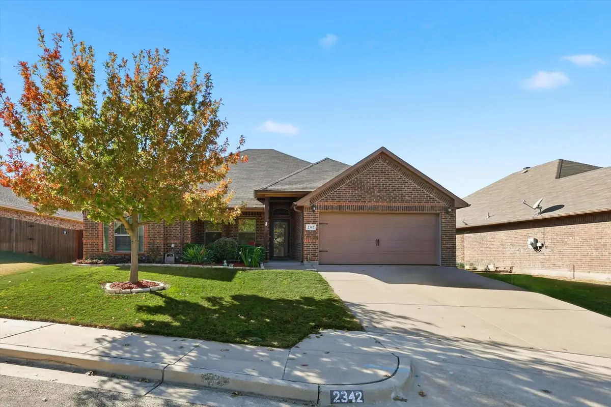 2342 Trace Ridge Drive, Weatherford, TX 76087 - Image #1