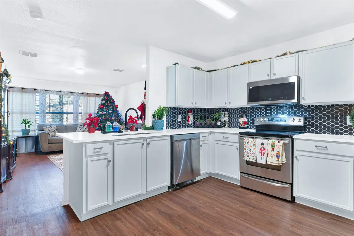 5722 Firethorn Drive, Dallas, TX 75249 - Image #1