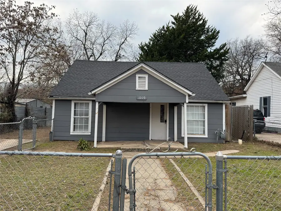 1009 S Morris Street, Gainesville, TX 76240 - Image #3