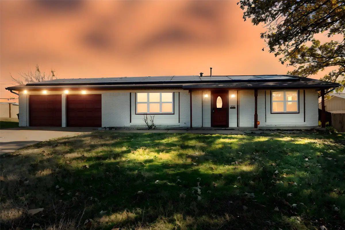 5405 Lubbock Avenue, Fort Worth, TX 76133 - Image #1