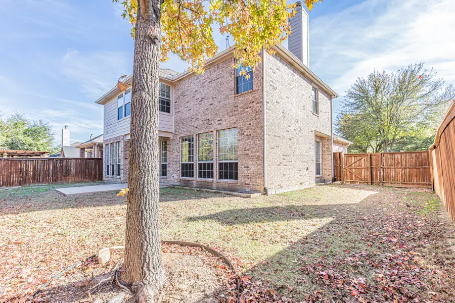 1411 Golf Club Drive, Lantana, TX 76226 - Image #3