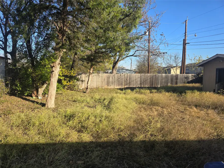 311 Southwood Drive, Garland, TX 75040 - Image #2