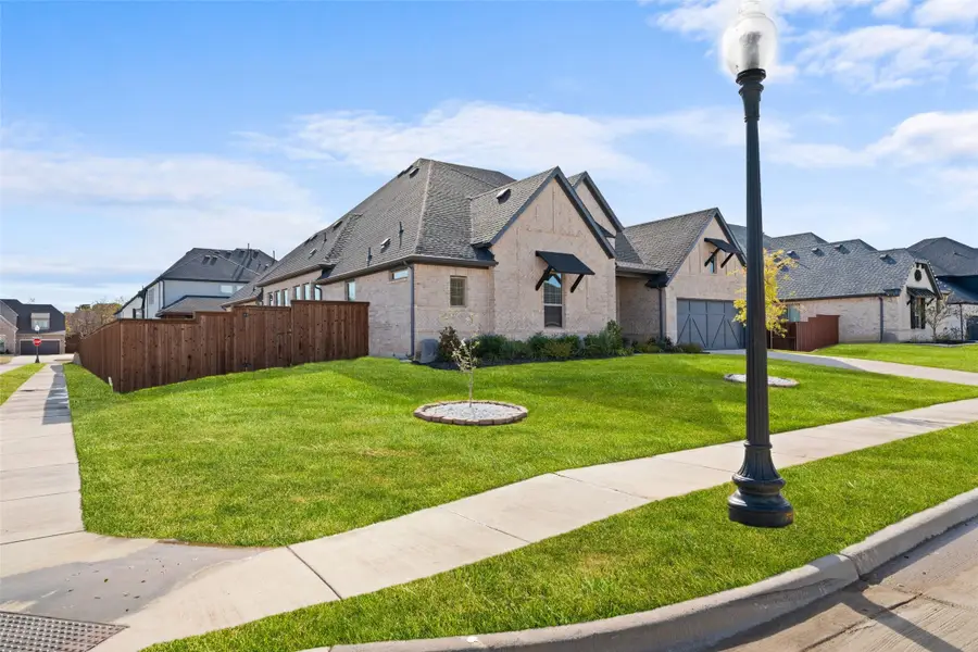 1901 Rockwood Lane, Mansfield, TX 76063 - Image #2