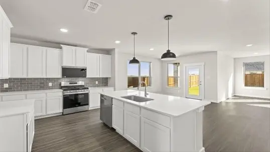 2393 Ram S Horn Drive, Waxahachie, TX 75167