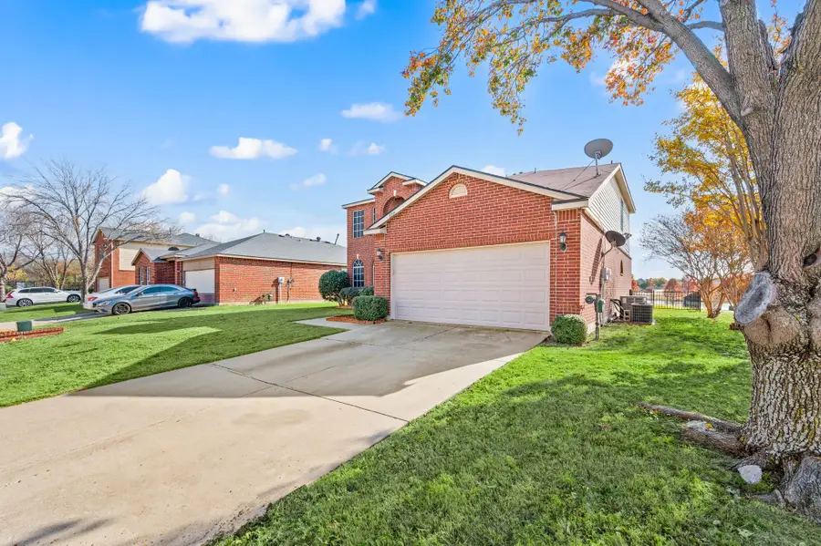 2216 Willow Drive, Little Elm, TX 75068 - Image #2