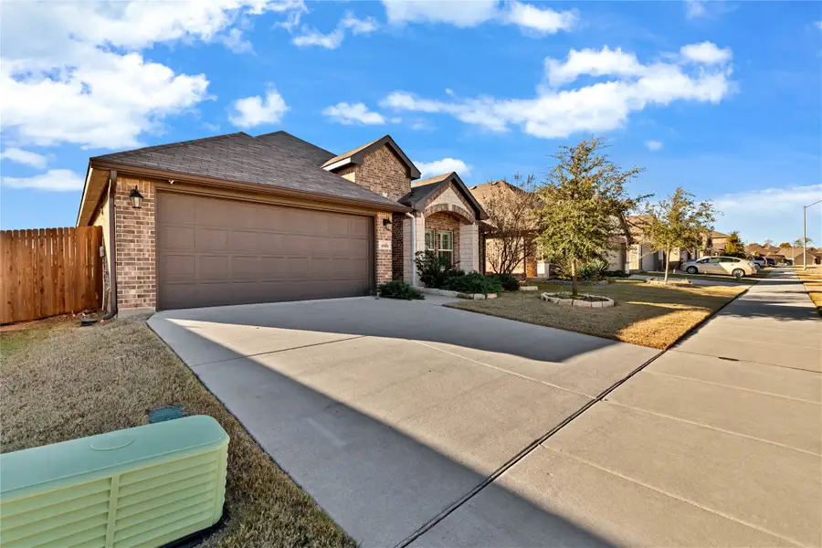 4501 Ridgehurst Lane, Fort Worth, TX 76036 - Image #2