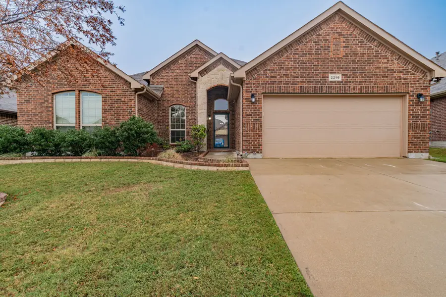 2216 Rosalinda Pass, Fort Worth, TX 76131 - Image #2
