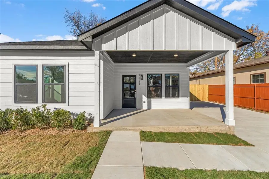 1125 E Humbolt Street, Fort Worth, TX 76104 - Image #3