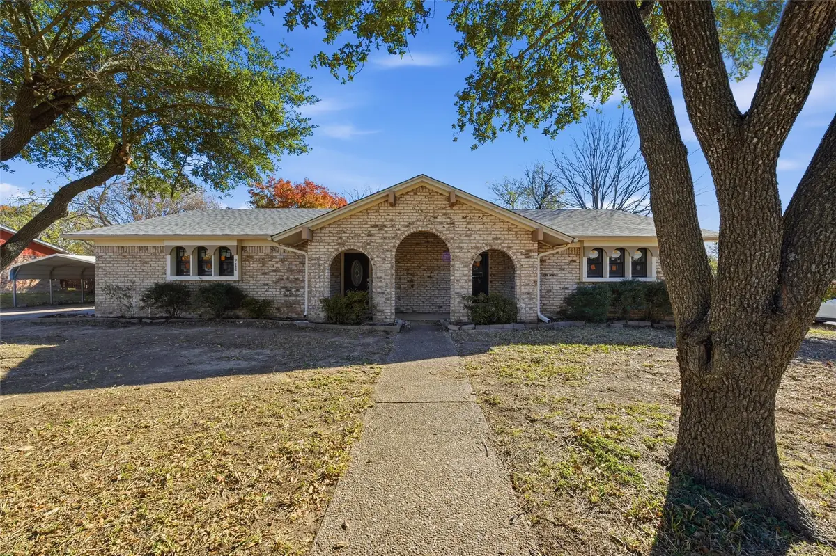 211 Opal Street, Hewitt, TX 76643 - Image #1