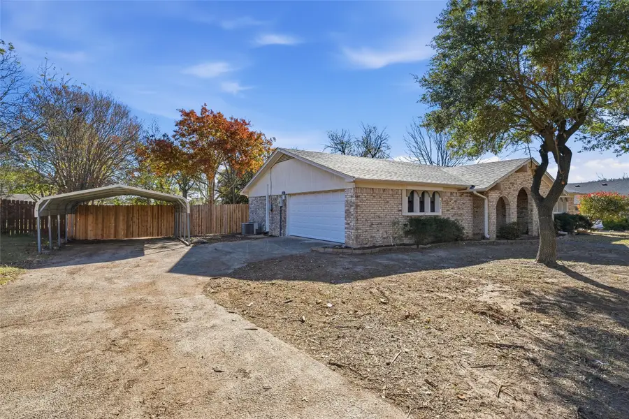 211 Opal Street, Hewitt, TX 76643 - Image #2