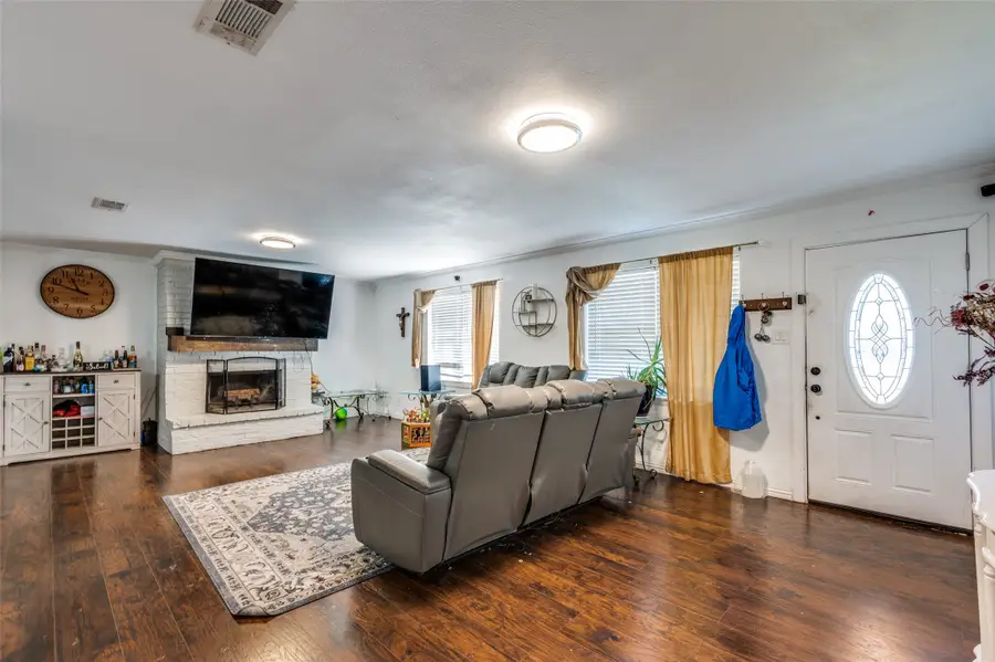 3551 Reeves Street, North Richland Hills, TX 76117 - Image #3