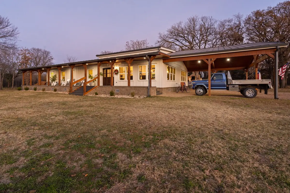 1512 E Henderson Street, Cleburne, TX 76031 - Image #1