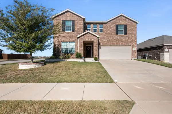4520 Knoll Gardens Way, Fort Worth, TX 76036