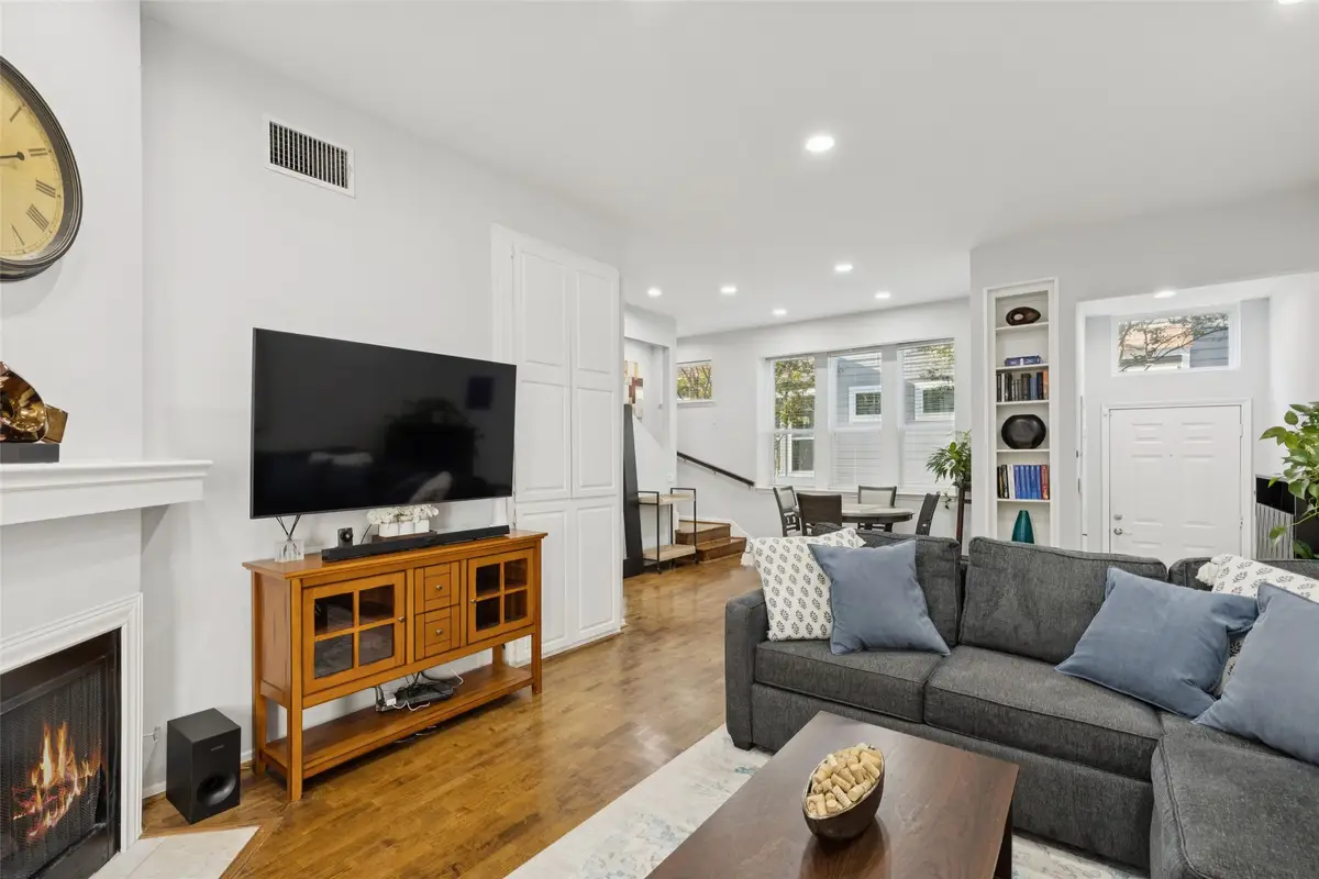 4006 Holland Avenue #B, Dallas, TX 75219 - Image #1