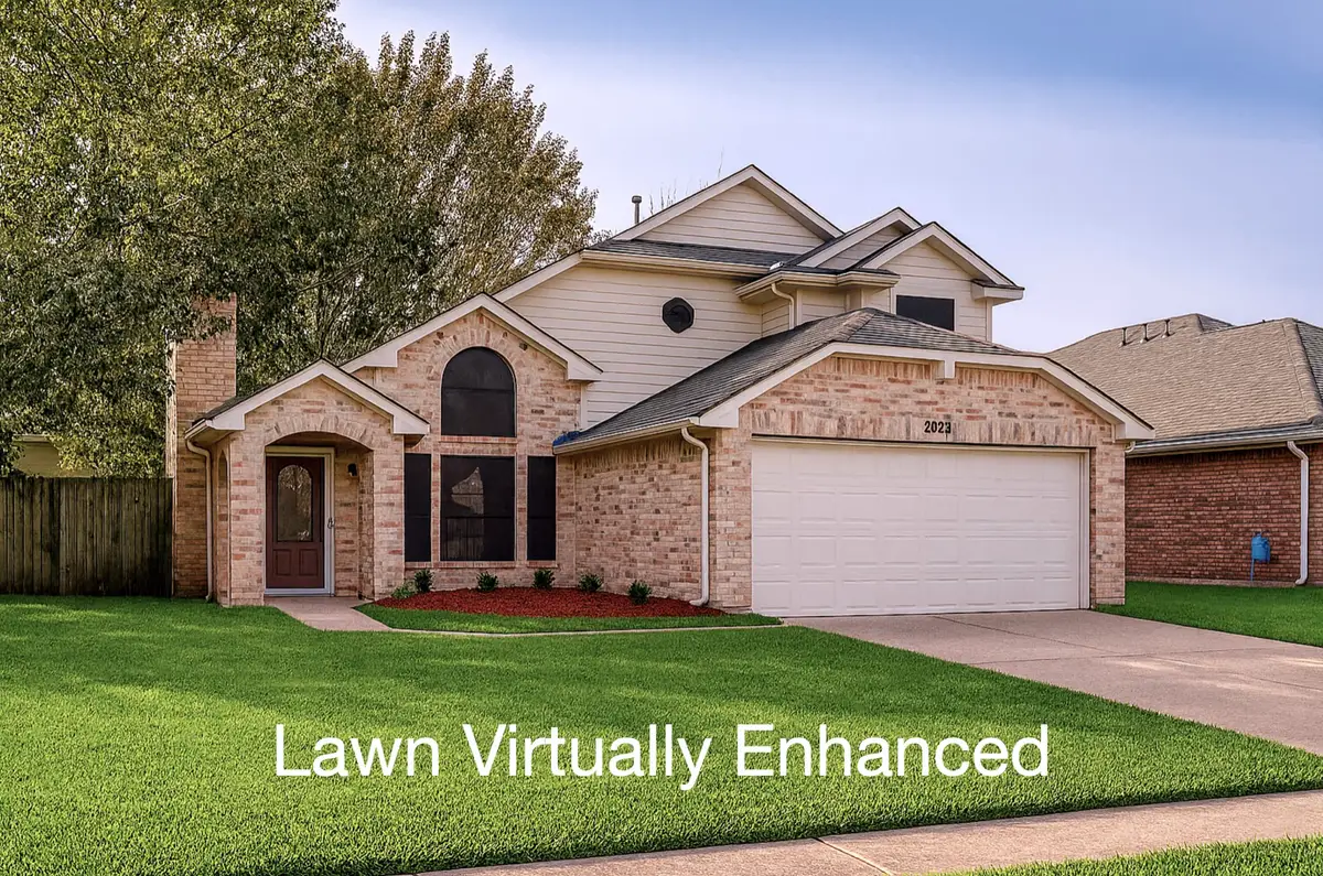 2823 Linden Lane, Grand Prairie, TX 75052 - Image #1