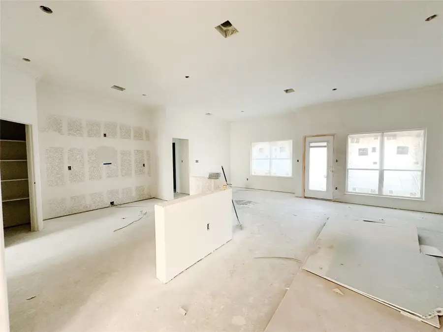 1400 Red Rock Road, Hewitt, TX 76643 - #3