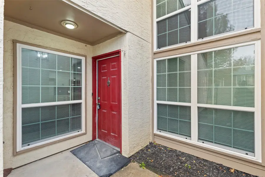 12816 Woodbend Court, Dallas, TX 75243 - Image #3