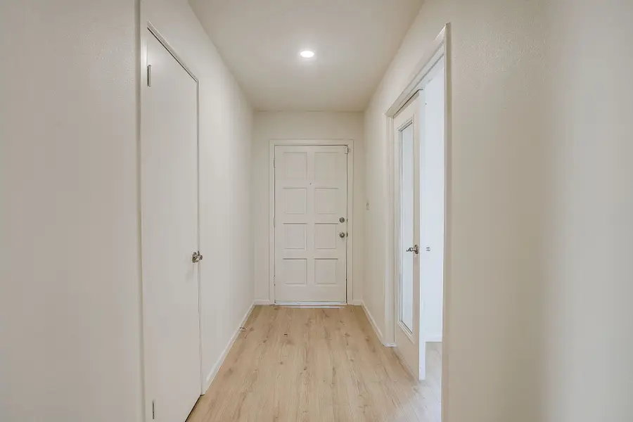 7325 Trimble Drive, Fort Worth, TX 76134 - Image #3