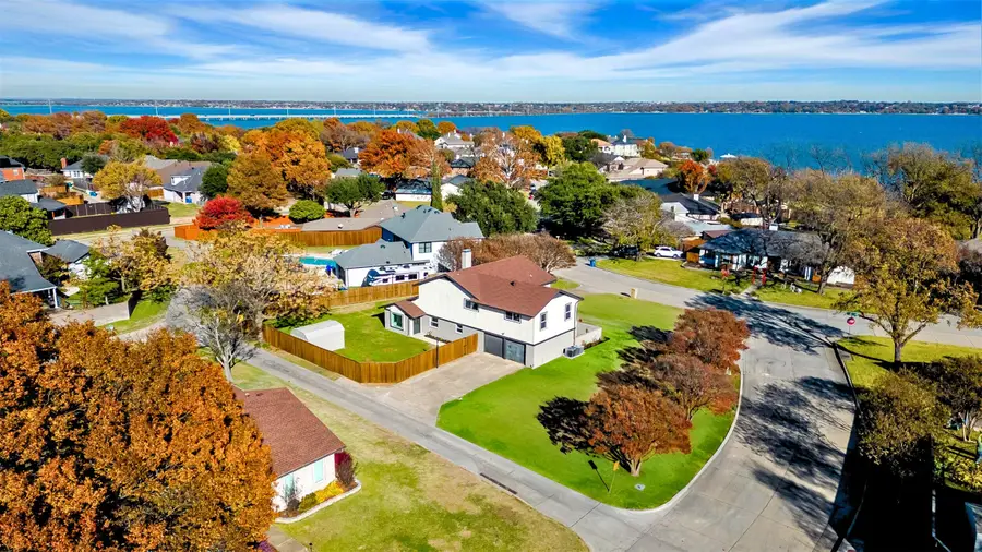 401 Point Royal Drive, Rowlett, TX 75087 - Image #2