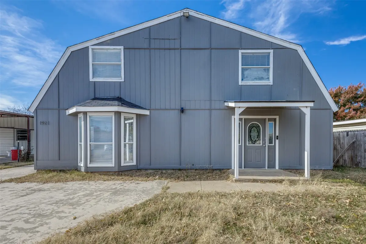 1921 Pelican Drive N, Pelican Bay, TX 76020 - Image #1