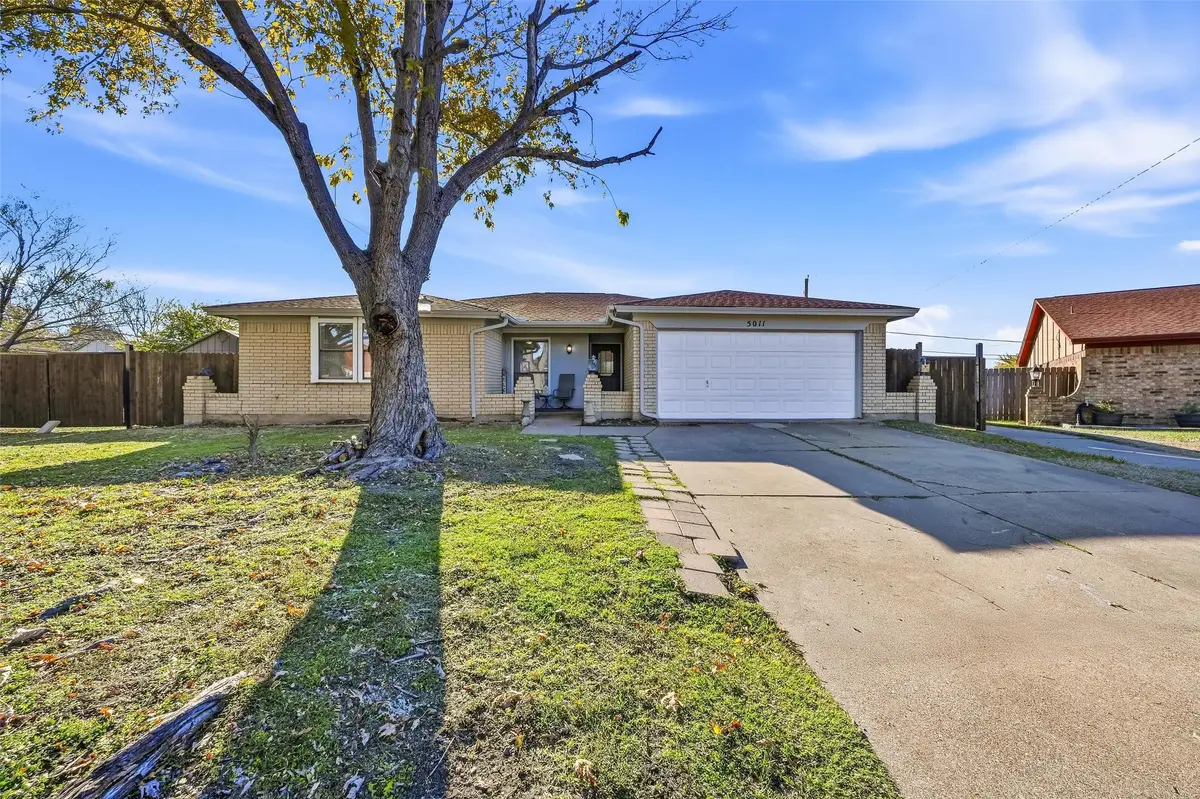 5011 Prairieview Court S, Arlington, TX 76017 - Image #1