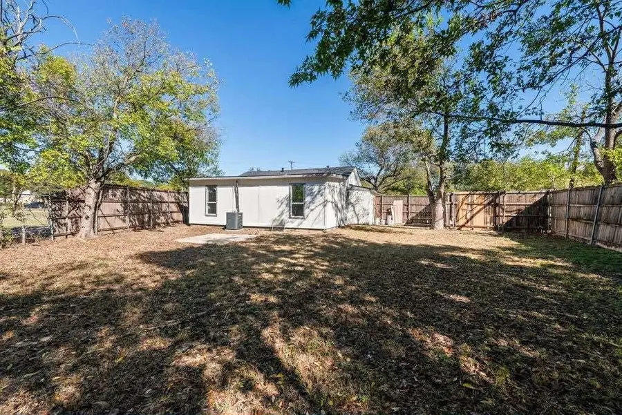 1802 Gus Thomasson Road, Dallas, TX 75228 - Image #3