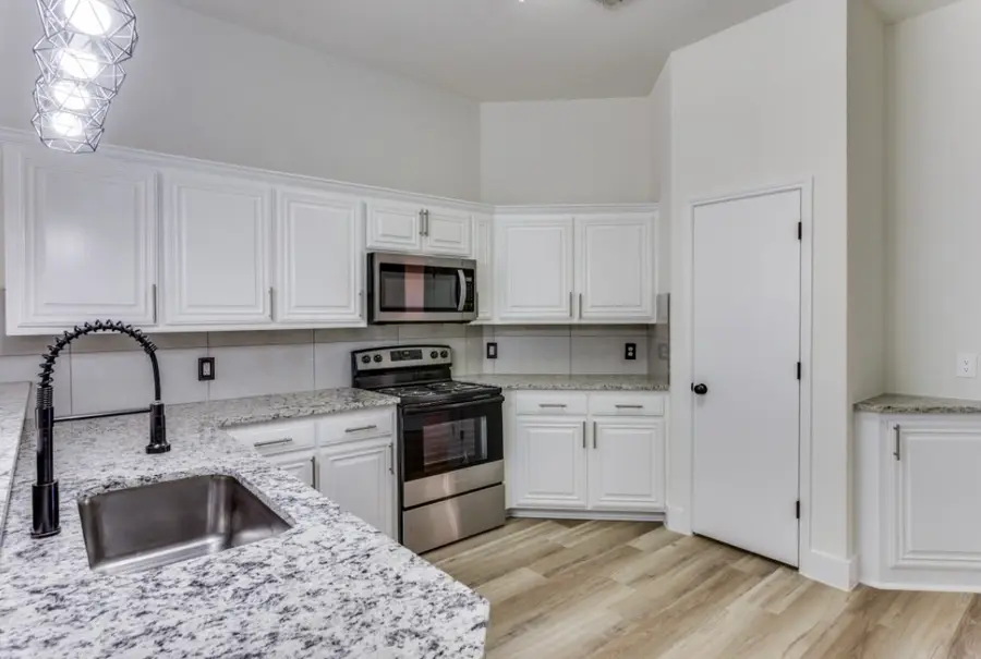 2417 Colter Court, Fort Worth, TX 76108 - Image #2