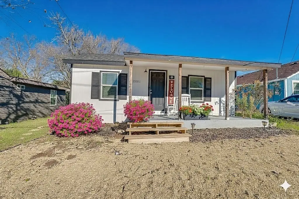 511 Wyatt Street, Waxahachie, TX 75165 - Image #1