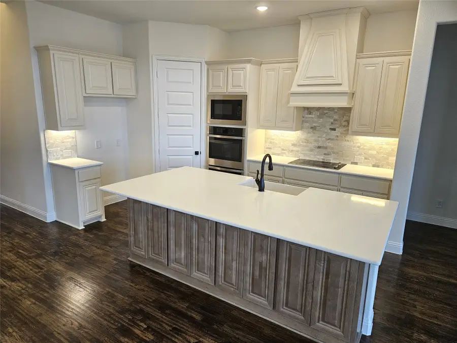 2608 Silo Lane, Howe, TX 75459 - Image #2