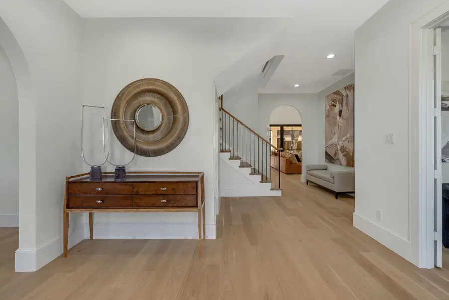 7004 Irongate Lane, Dallas, TX 75214 - Image #2