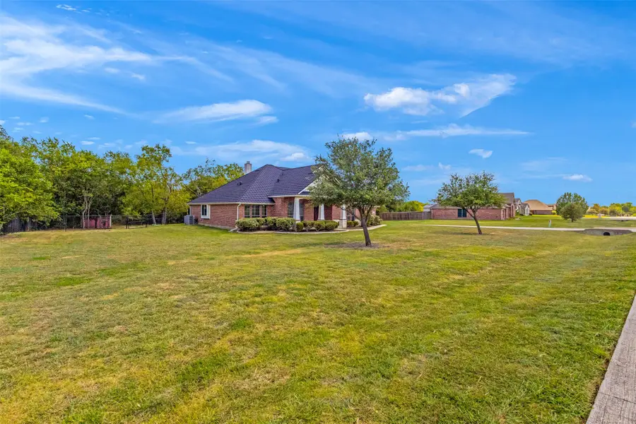 301 Reagan Court, Royse City, TX 75189 - Image #3