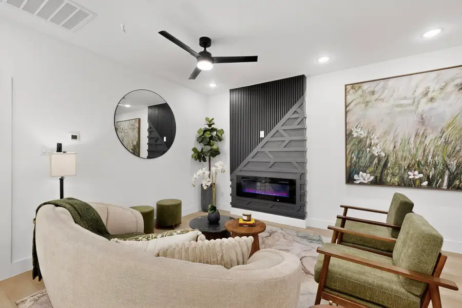 2413 Hooper Street, Dallas, TX 75215 - Image #2