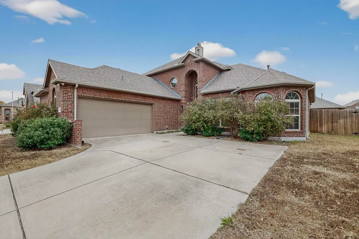 4814 Lakeway Drive, Garland, TX 75043 - Image #1