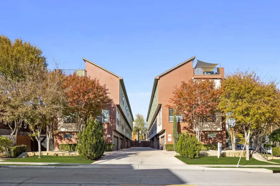 5875 Ross Avenue #11, Dallas, TX 75206 - Image #2