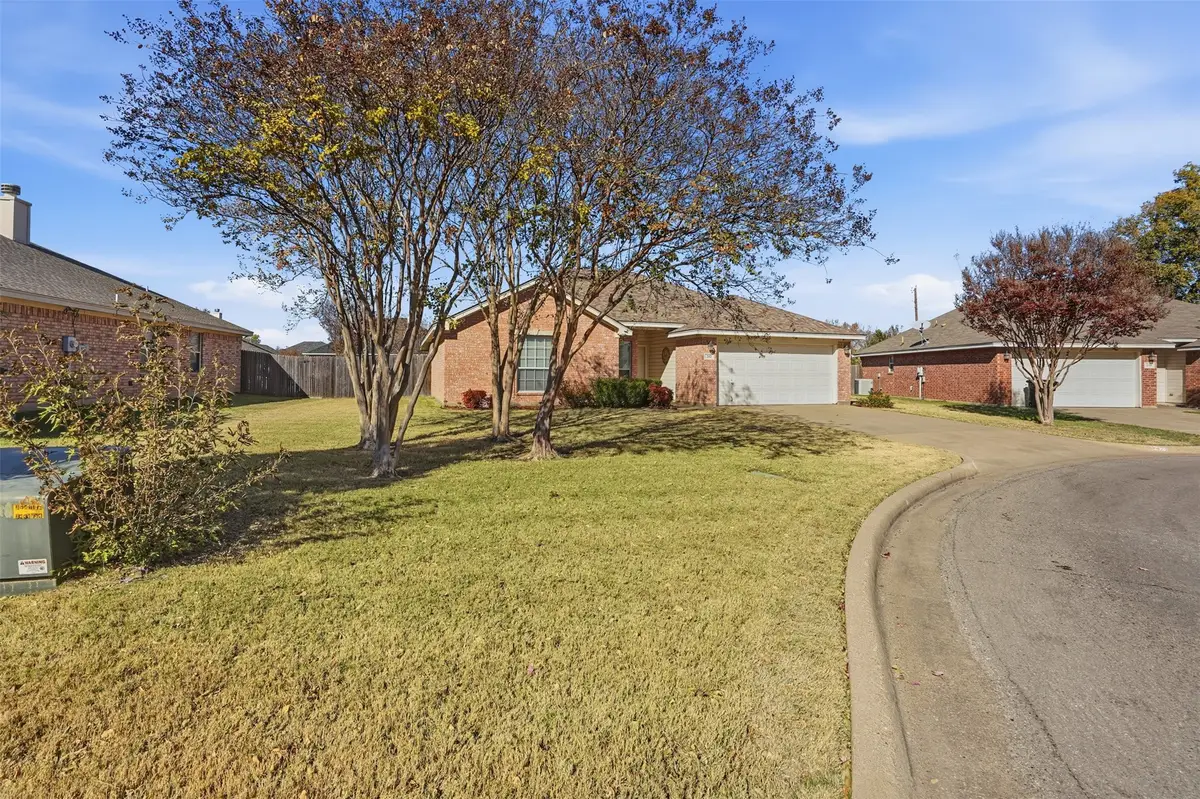 212 Preston Drive, Cleburne, TX 76033 - Image #1
