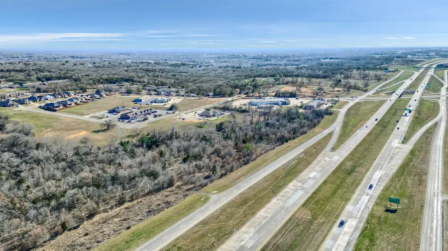 3015 Ridge Drive, Denison, TX 75020 - Image #3