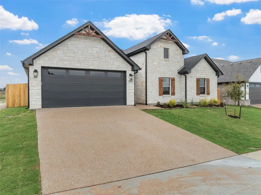 10613 Wistan Drive, McGregor, TX 76657 - Image #2